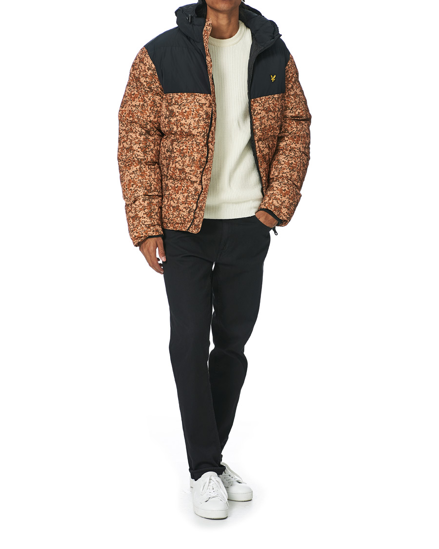 Men | Coats & Jackets | Lyle & Scott | Earth Print Padded Jacket Jet Black