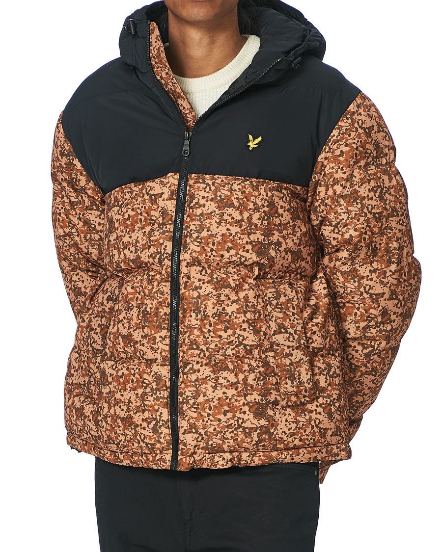 Men | Coats & Jackets | Lyle & Scott | Earth Print Padded Jacket Jet Black