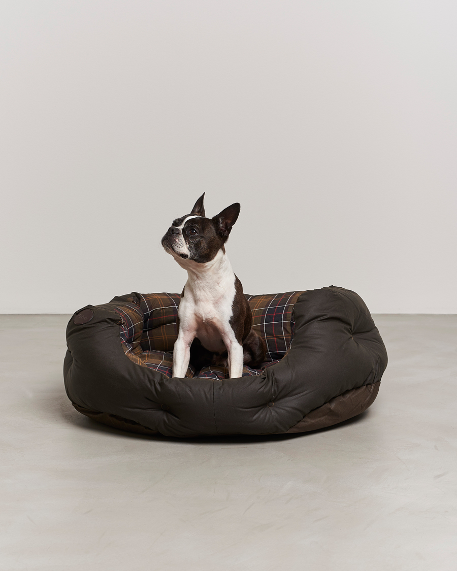 Herr | Livsstil | Barbour Lifestyle | Wax Cotton Dog Bed 30' Olive