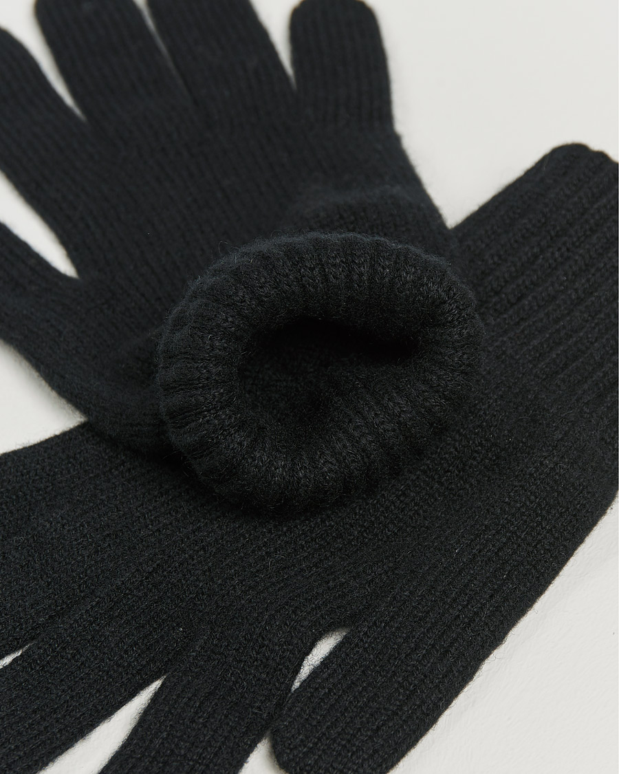 Men | Johnstons of Elgin Knitted Cashmere Gloves Black | Johnstons of Elgin | Knitted Cashmere Gloves Black