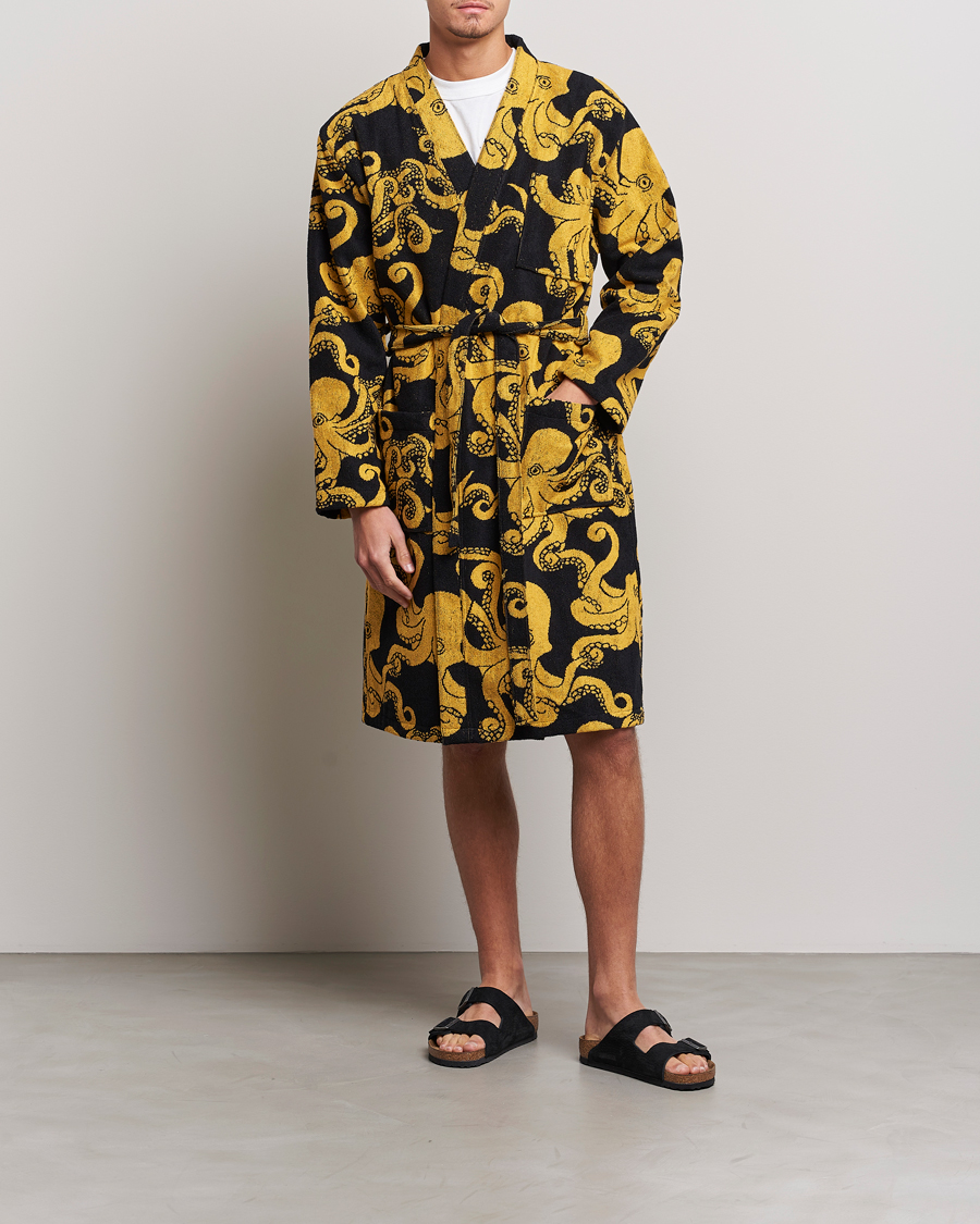 Men | Pyjamas & Robes | OAS | Terry Robe Black Octo