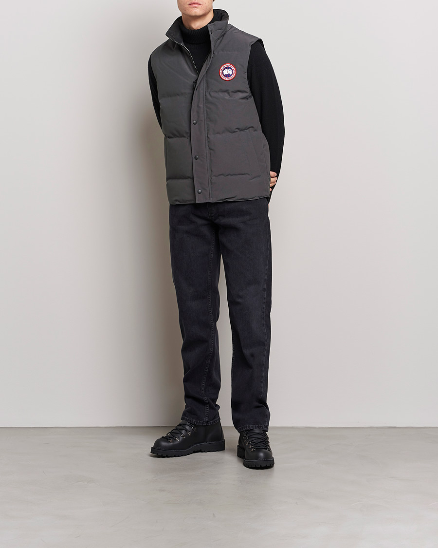 Men | Coats & Jackets | Canada Goose | Garson Vest Graphite