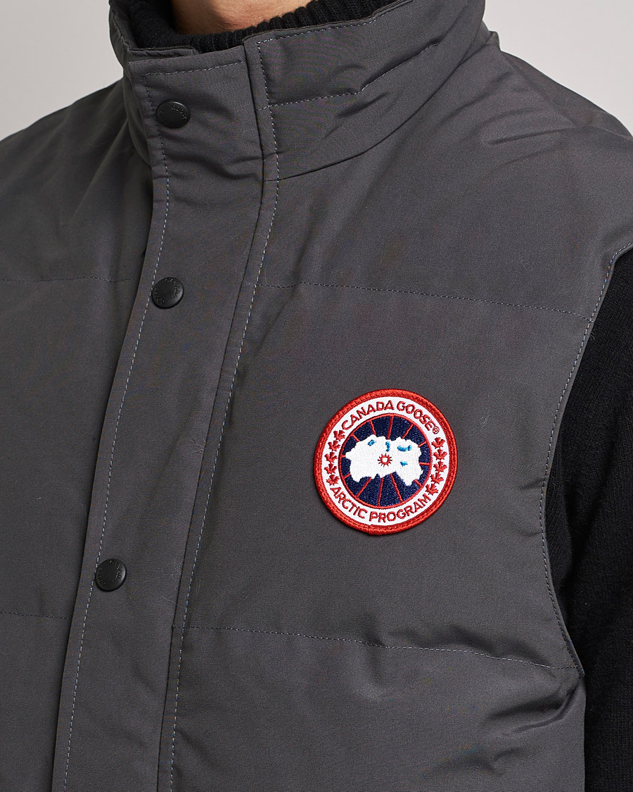 Men | Coats & Jackets | Canada Goose | Garson Vest Graphite
