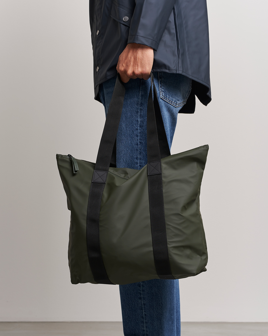 Men | RAINS Tote Bag Rush Green | RAINS | Tote Bag Rush Green