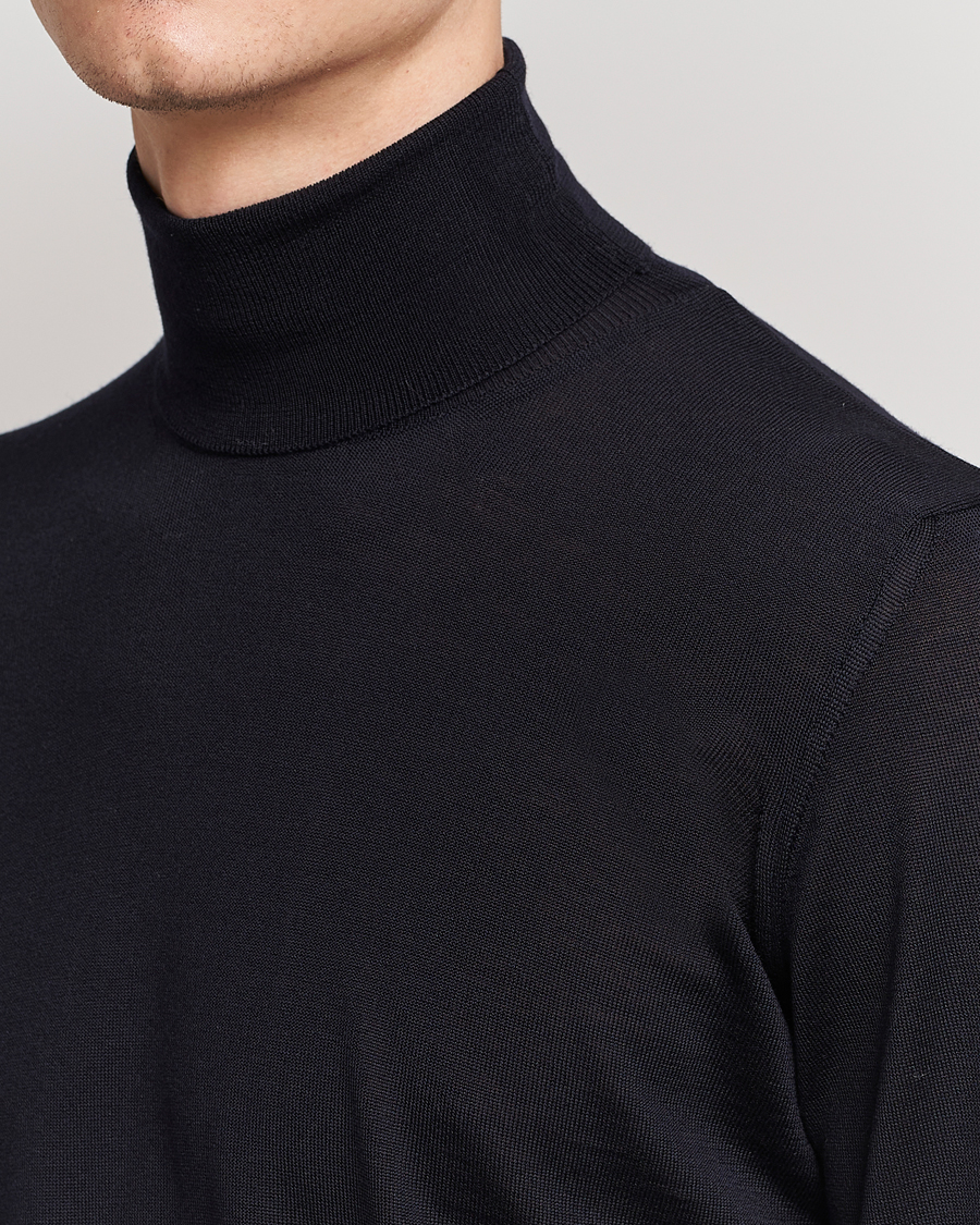 Men | Sweaters & Knitwear | Oscar Jacobson | Cole Extra Fine Merino Rollneck Navy