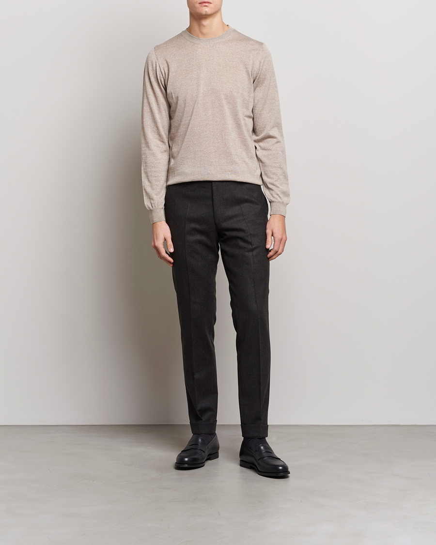 Men | Sweaters & Knitwear | Oscar Jacobson | Custer Extra Fine Merino Crew Neck Beige