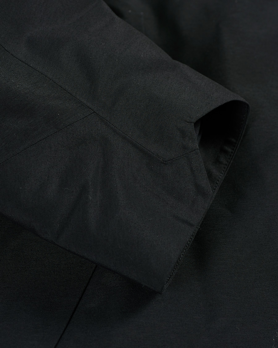 Men | Coats & Jackets | Arc'teryx Veilance | Monitor Down Coat Black