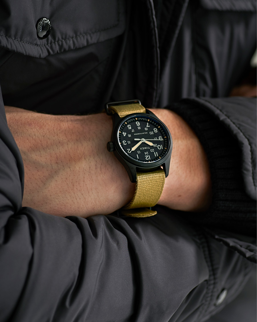 Men | Fabric strap | Timex | Field Post Solar Watch 36mm Green/Black