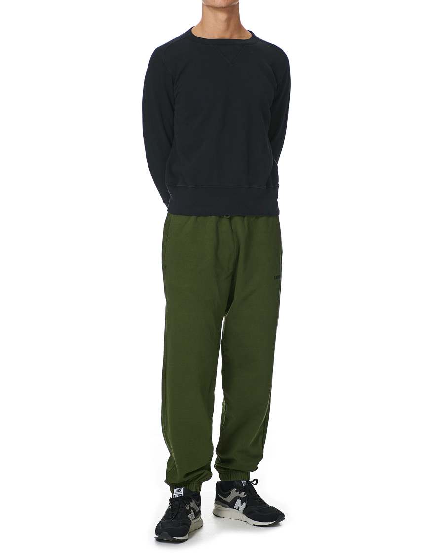Levi's Red Tab Sweat Pants Rifle Green at