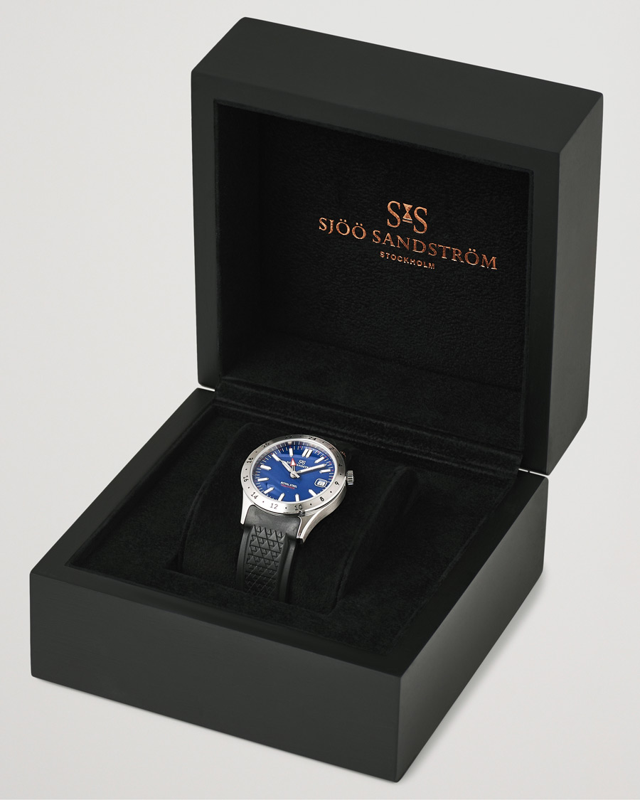 Men | Sjöö Sandström Royal Steel Worldtimer 36mm Blue with Rubber | Sjöö Sandström | Royal Steel Worldtimer 36mm Blue with Rubber