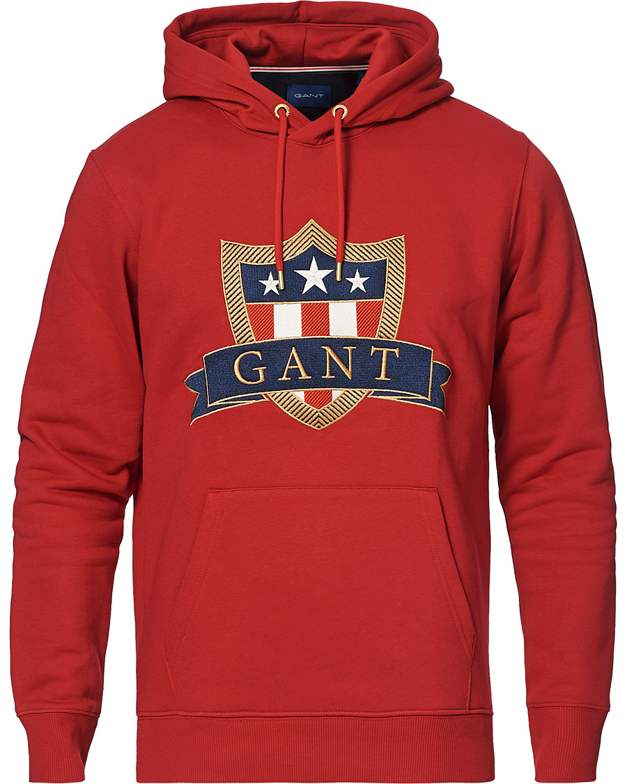Men | Sweaters & Knitwear | GANT | Banner Shield Hoodie Equestrian Red
