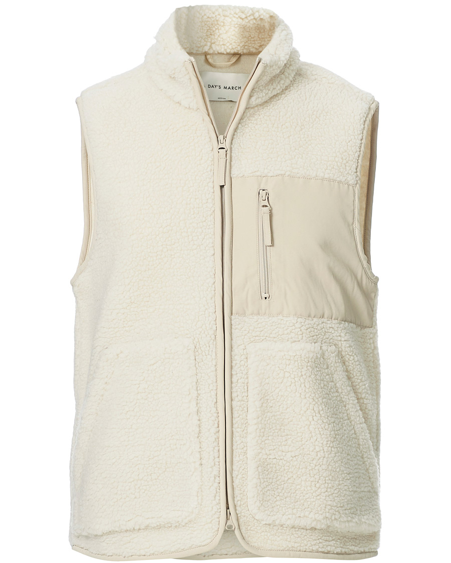 Men | Gifts | A Day's March | Arvån Recycled Fleece Vest Off White