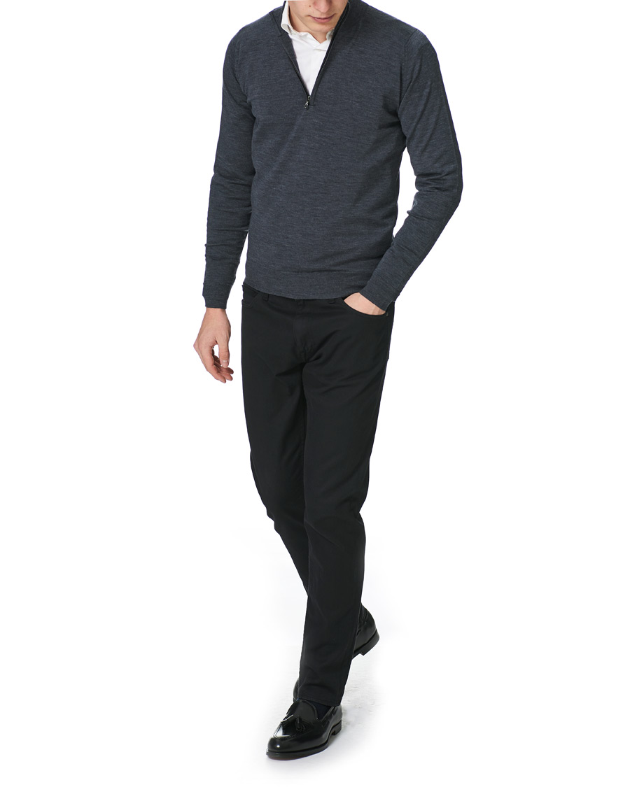 Men | Sweaters & Knitwear | John Smedley | Barrow Extra Fine Merino Half Zip Charcoal