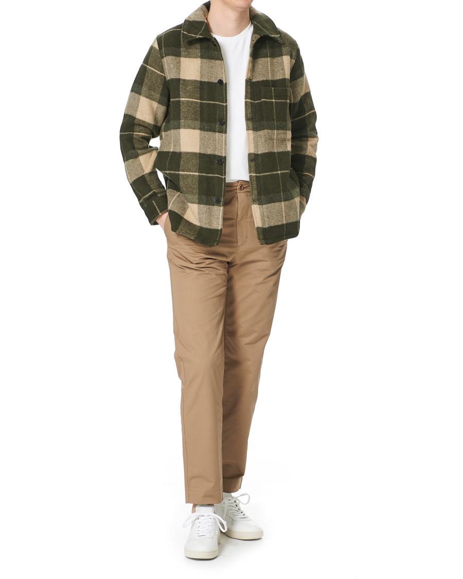 Men | Trousers | Filippa K | Flynn Cotton Chino  Dark Khaki