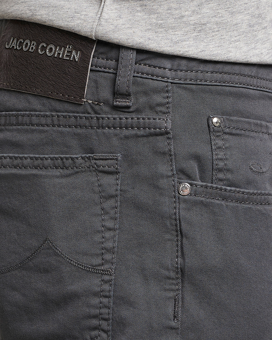 Men | Trousers | Jacob Cohën | Bard Garment Dyed Gabardine Trousers Grey