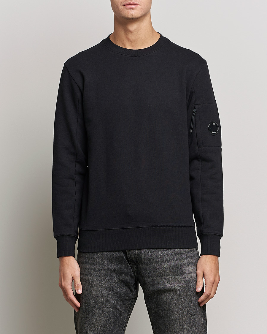 Men | Sweaters & Knitwear | C.P. Company | Diagonal Raised Fleece Lens Sweatshirt Black