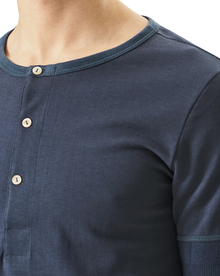 Men | T-Shirts | Merz b. Schwanen | Short Sleeve Organic Cotton Henley Navy