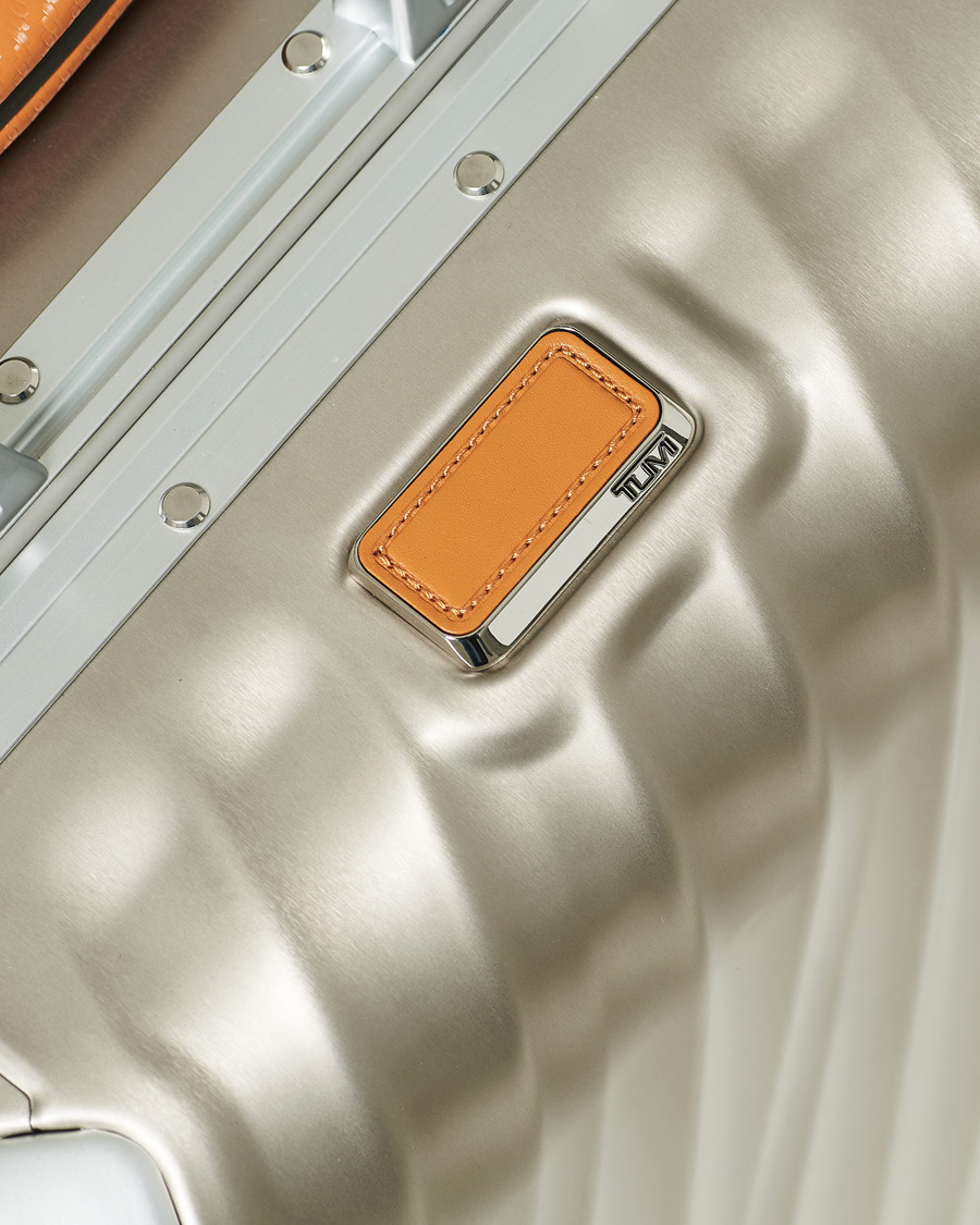 Men | TUMI International Carry-on TitaniumTrolley Titanium | TUMI | International Carry-on TitaniumTrolley Titanium