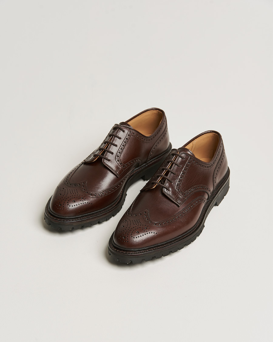 Men | Handmade Shoes | Crockett & Jones x Tärnsjö Garveri | Pembroke Vibram Cleated Sole Dk Brown Calf