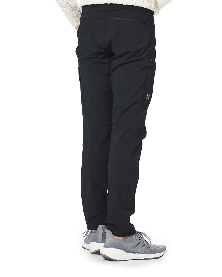 Mens Move QuickDry Pants  Helly Hansen