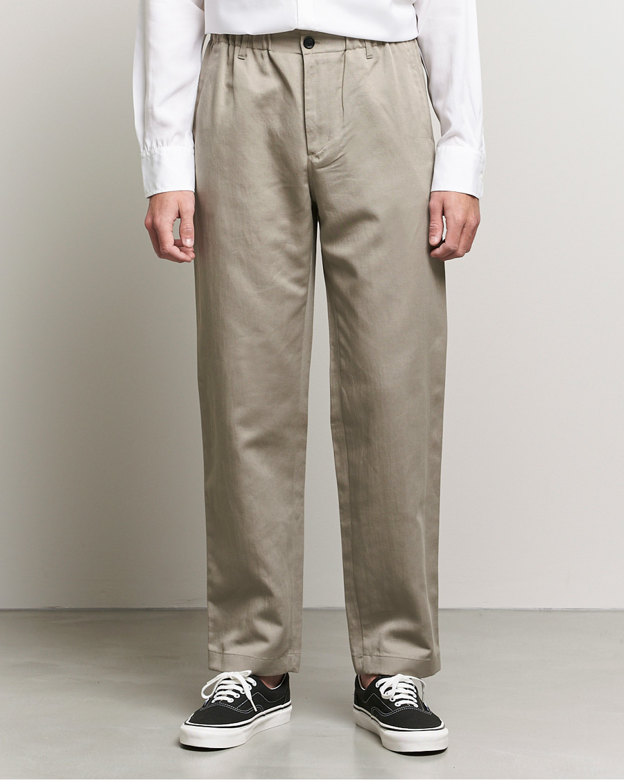 Men | Trousers | Filippa K | Odin Linen Trouser Light Taupe