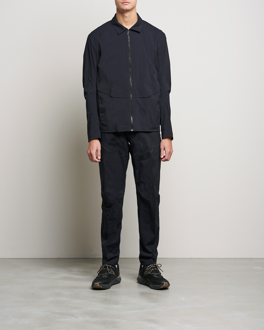 Men | Face the Rain in Style | Arc'teryx Veilance | Spere LT Recycled Terratex Jacket Black