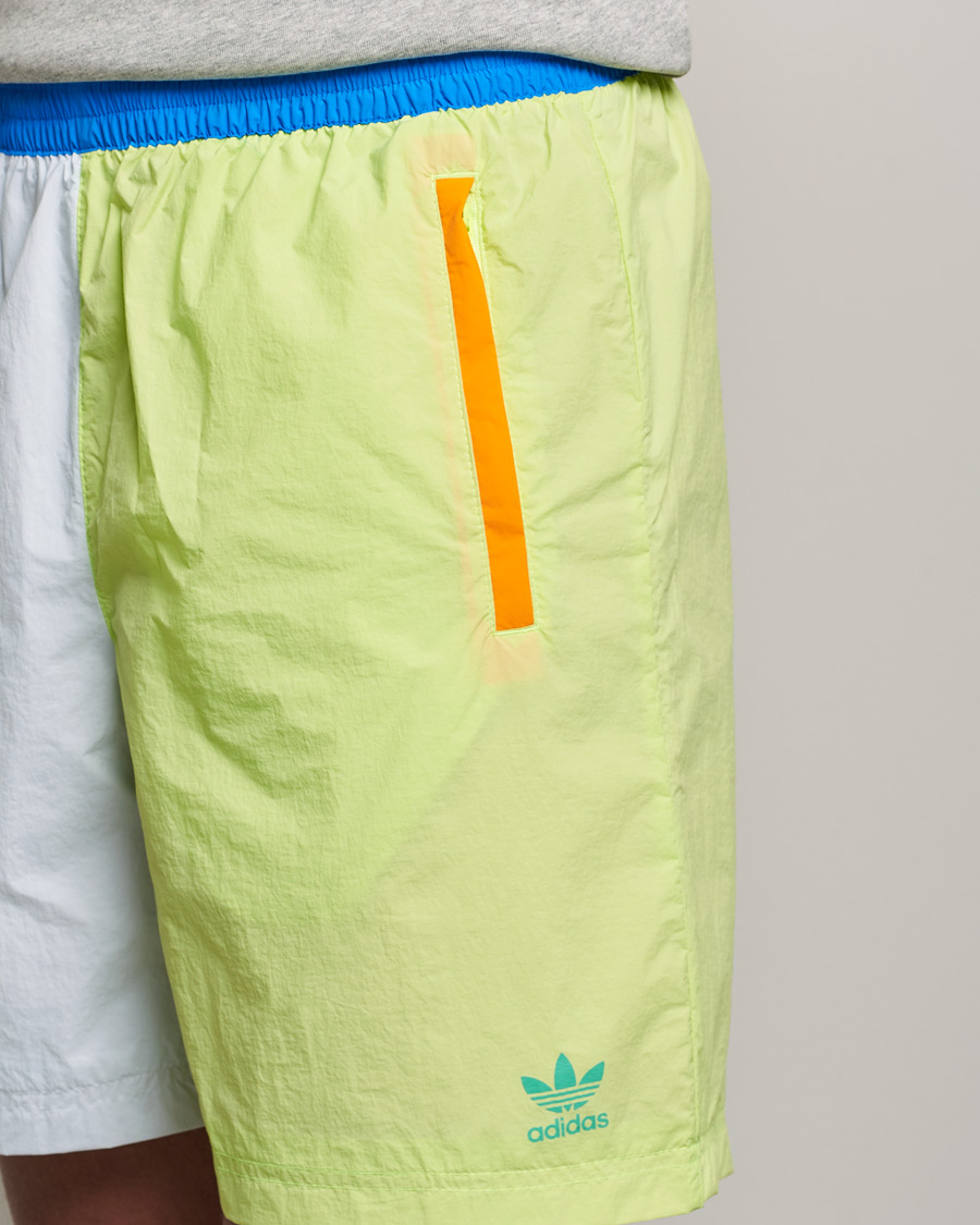 Men | Shorts | adidas Originals | Blocked Woven Shorts Blue/Yellow