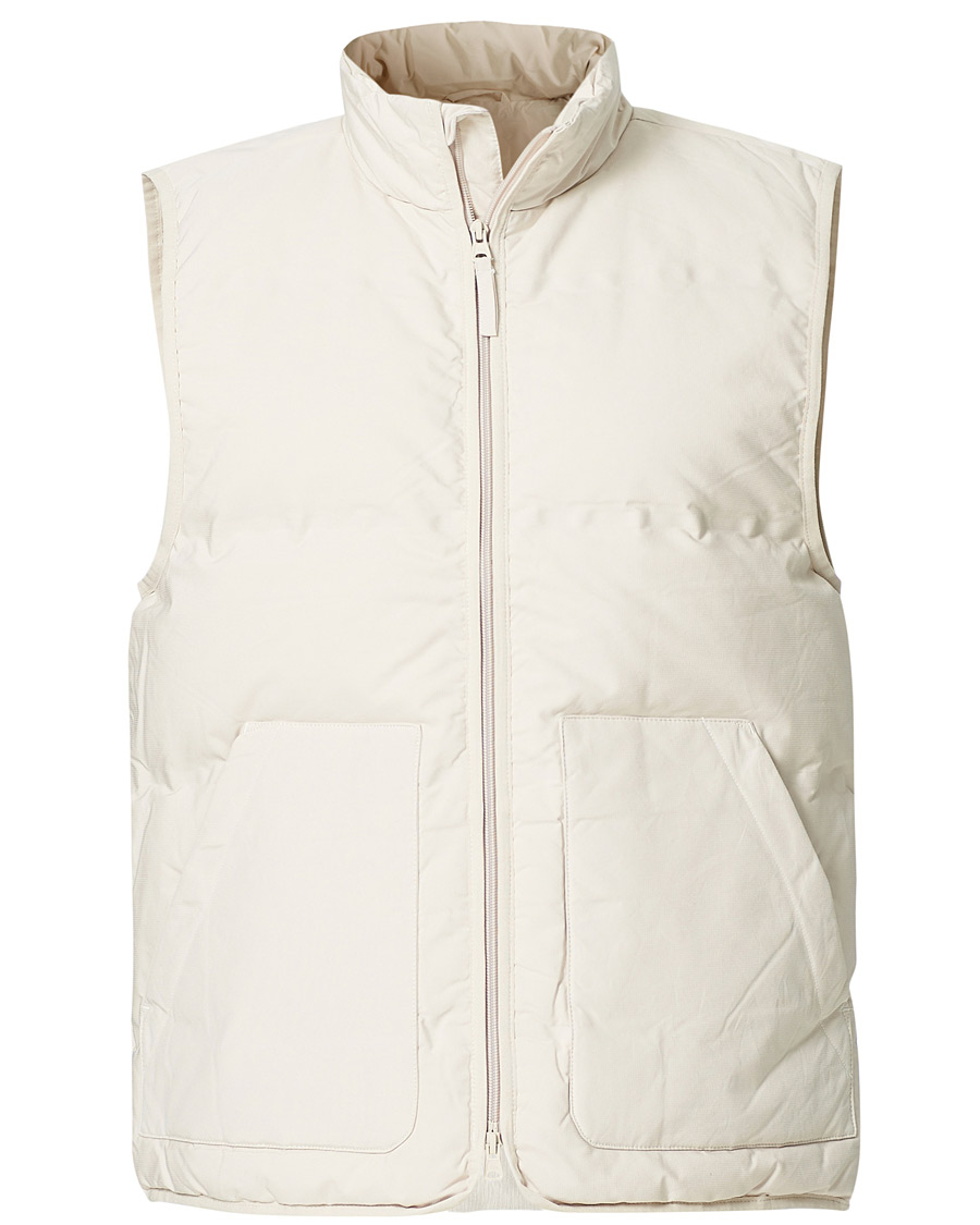 Men | Coats & Jackets | A Day's March | Makalu Down Vest Sand