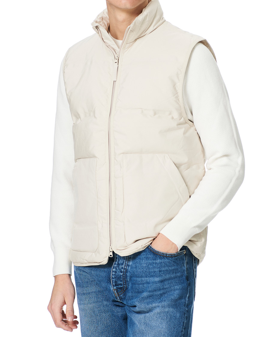 Men | Coats & Jackets | A Day's March | Makalu Down Vest Sand