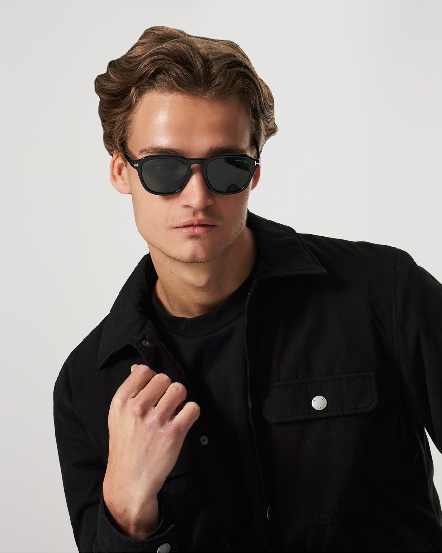 Men | D-frame Sunglasses | Tom Ford | Avery Sunglasses Shiny Black/Blue