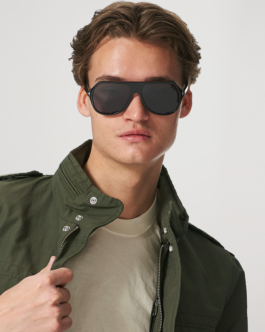 Men | Aviator Sunglasses | Tom Ford | Hayes Sunglasses Shiny Black/Smoke