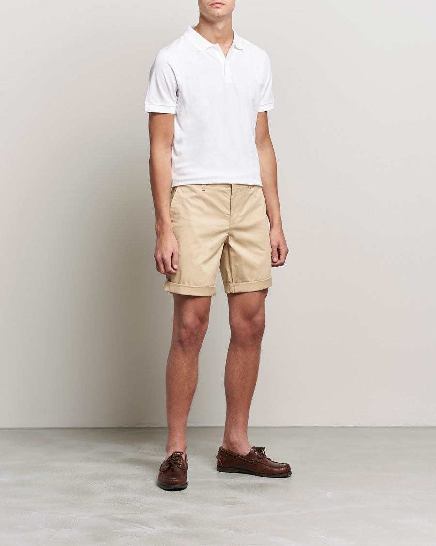 Men | Shorts | J.Lindeberg | Nathan Super Satin Shorts Safari Beige