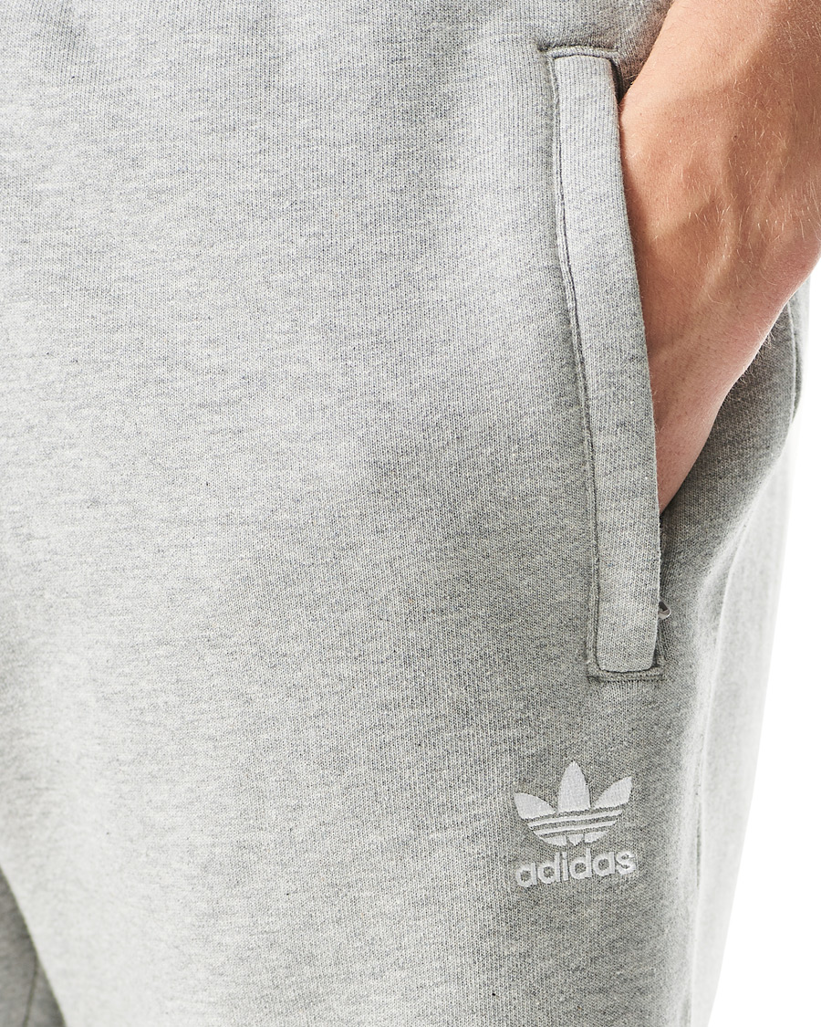 Men | Shorts | adidas Originals | Essential Shorts Grey Melange