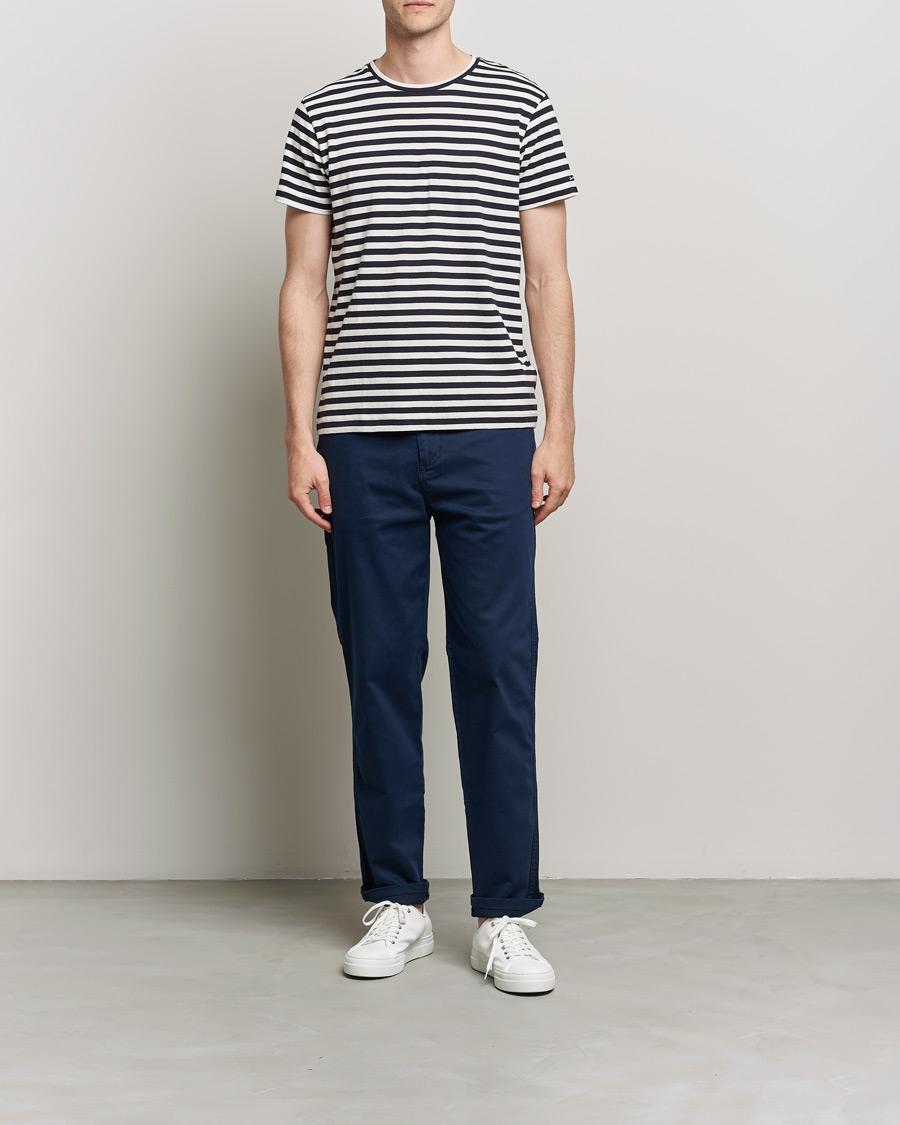 Men | T-Shirts | GANT | Striped Crew Neck Tee Evening Blue