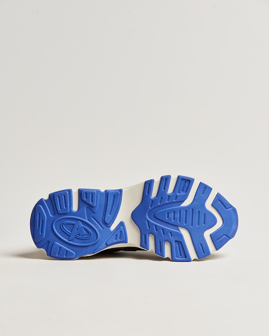 Men | Axel Arigato Marathon R-trail Black/Blue | Axel Arigato | Marathon R-trail Black/Blue