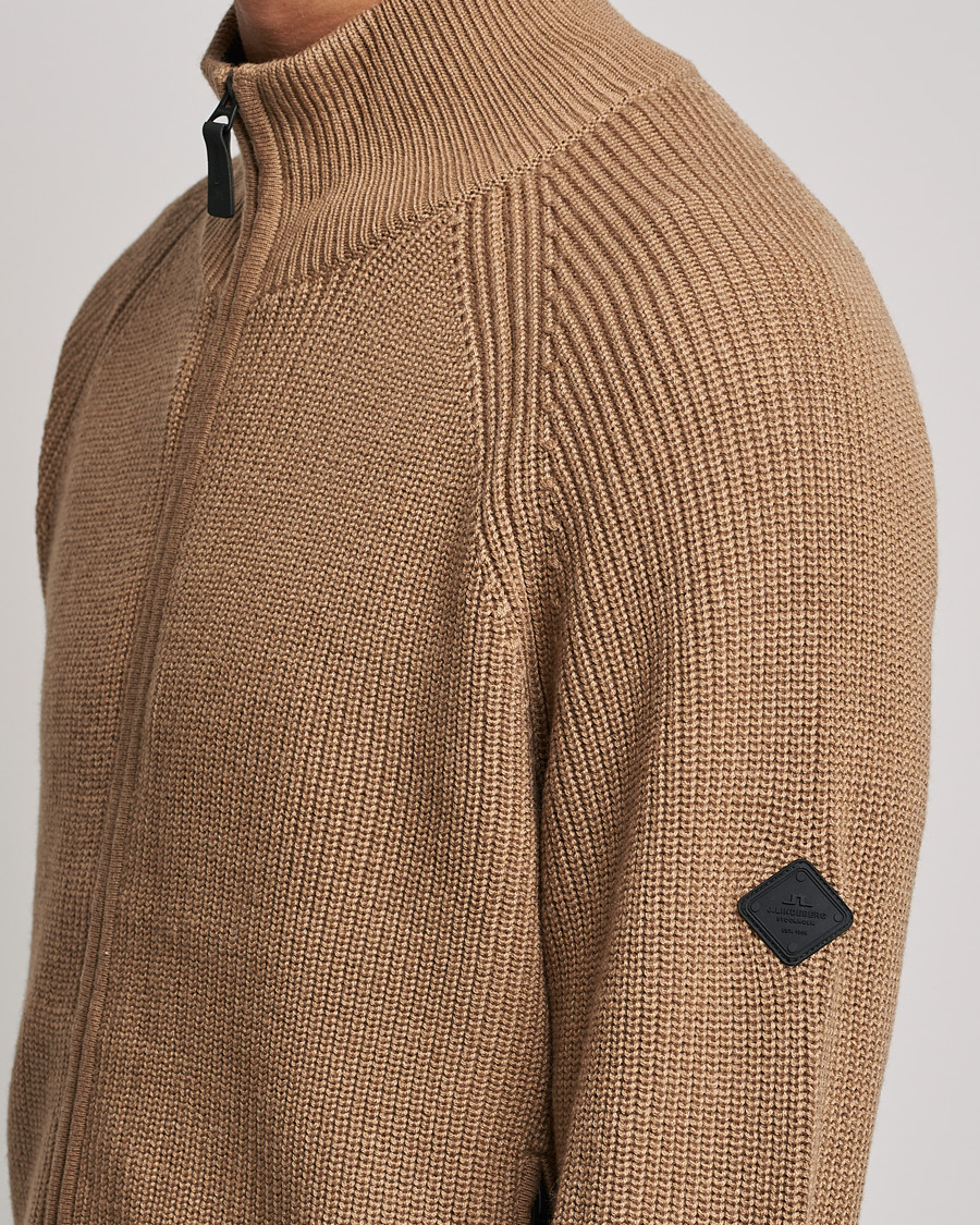 Men | Sweaters & Knitwear | J.Lindeberg | Kyler Wool Blend Zip Tiger Brown
