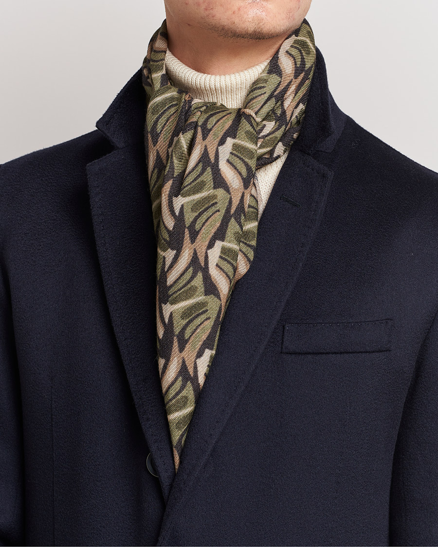 Men | Kiton Printed Cashmere Blend Scarf Olive/Beige | Kiton | Printed Cashmere Blend Scarf Olive/Beige