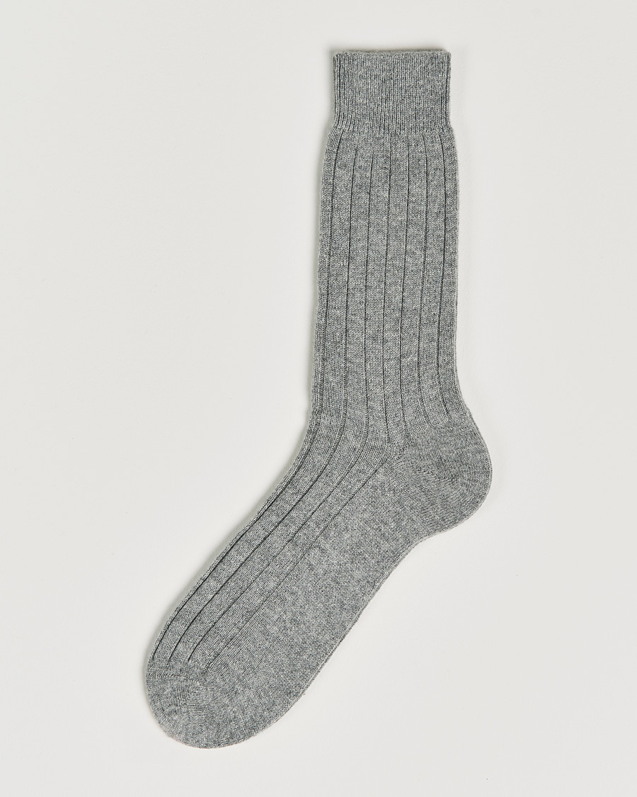 Men | Underwear & Socks | Bresciani | Pure Cashmere Ribbed Socks Light Grey
