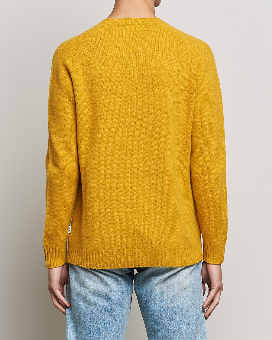 Men | Sweaters & Knitwear | NN07 | Nathan Brushed Crew Neck Yellow