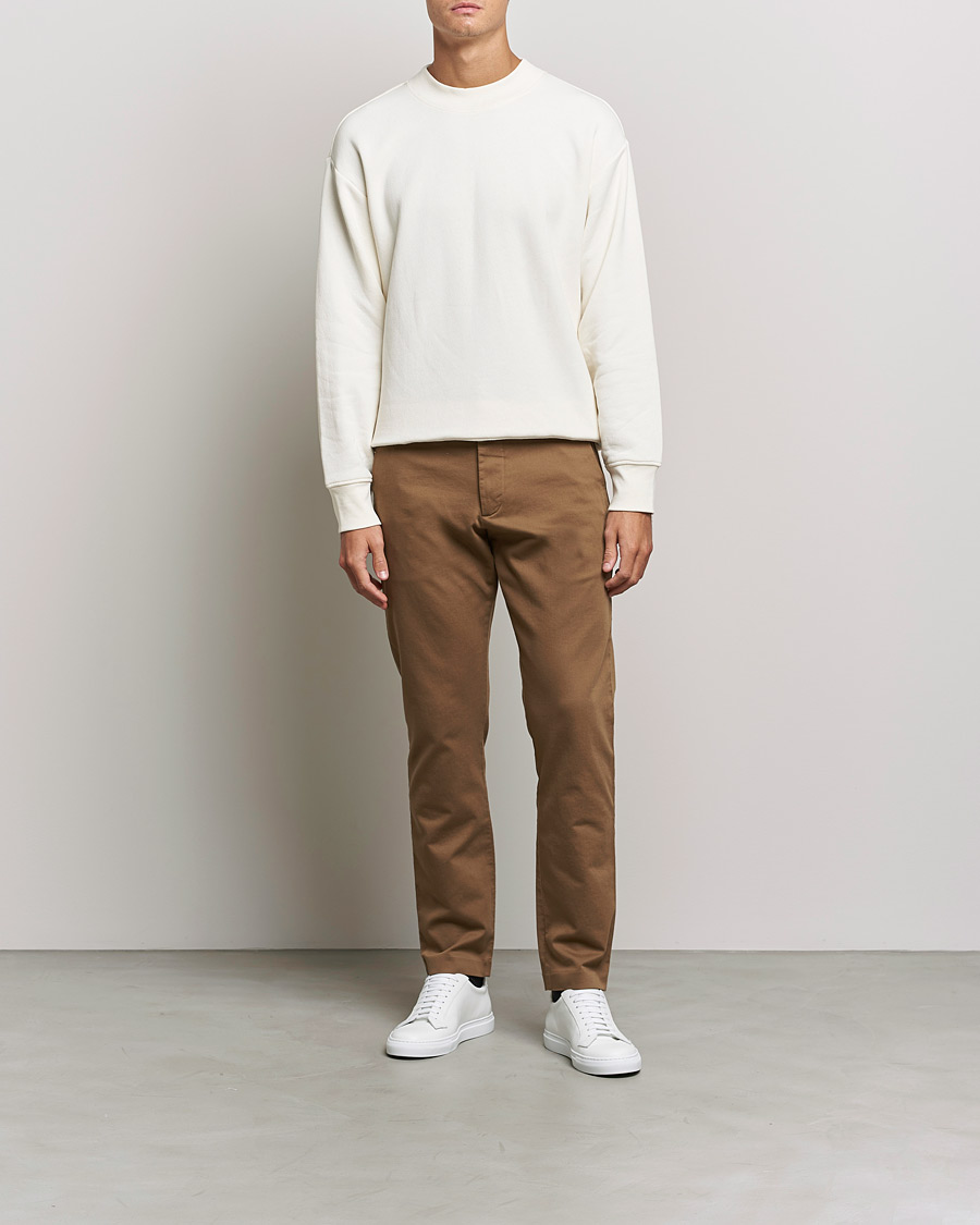 Men | Trousers | NN07 | Theo Regular Fit Stretch Chinos Pyramid