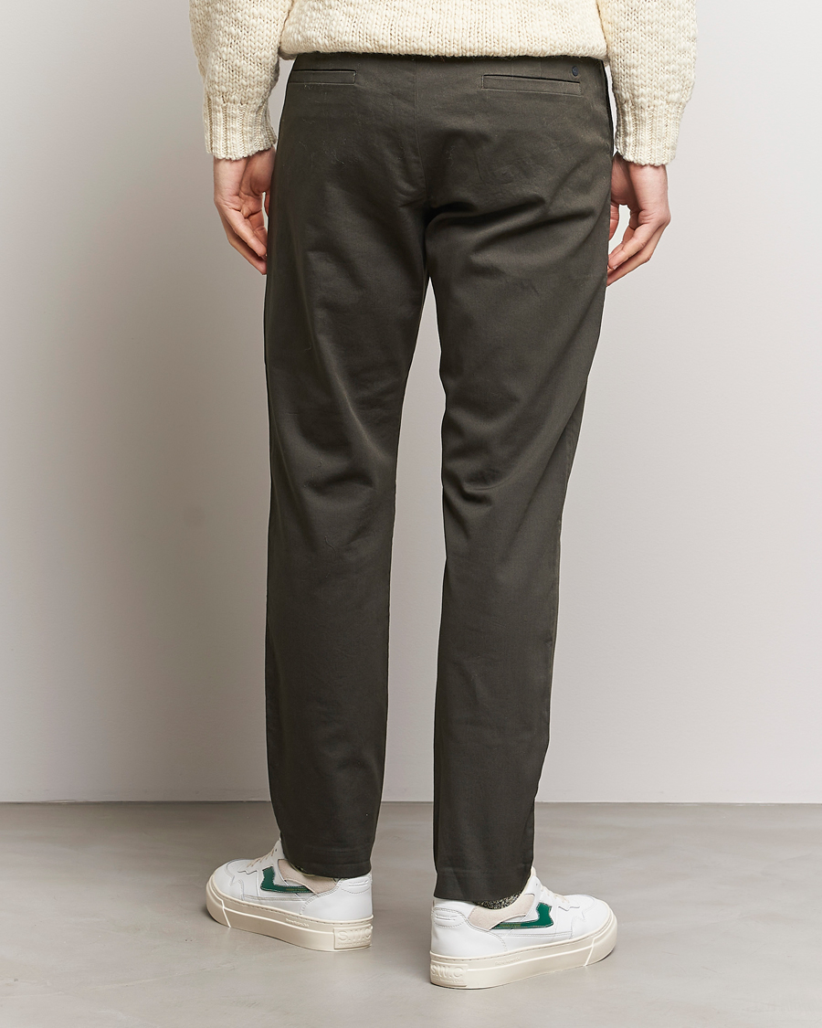 Men | Trousers | NN07 | Theo Regular Fit Stretch Chinos Dark Army