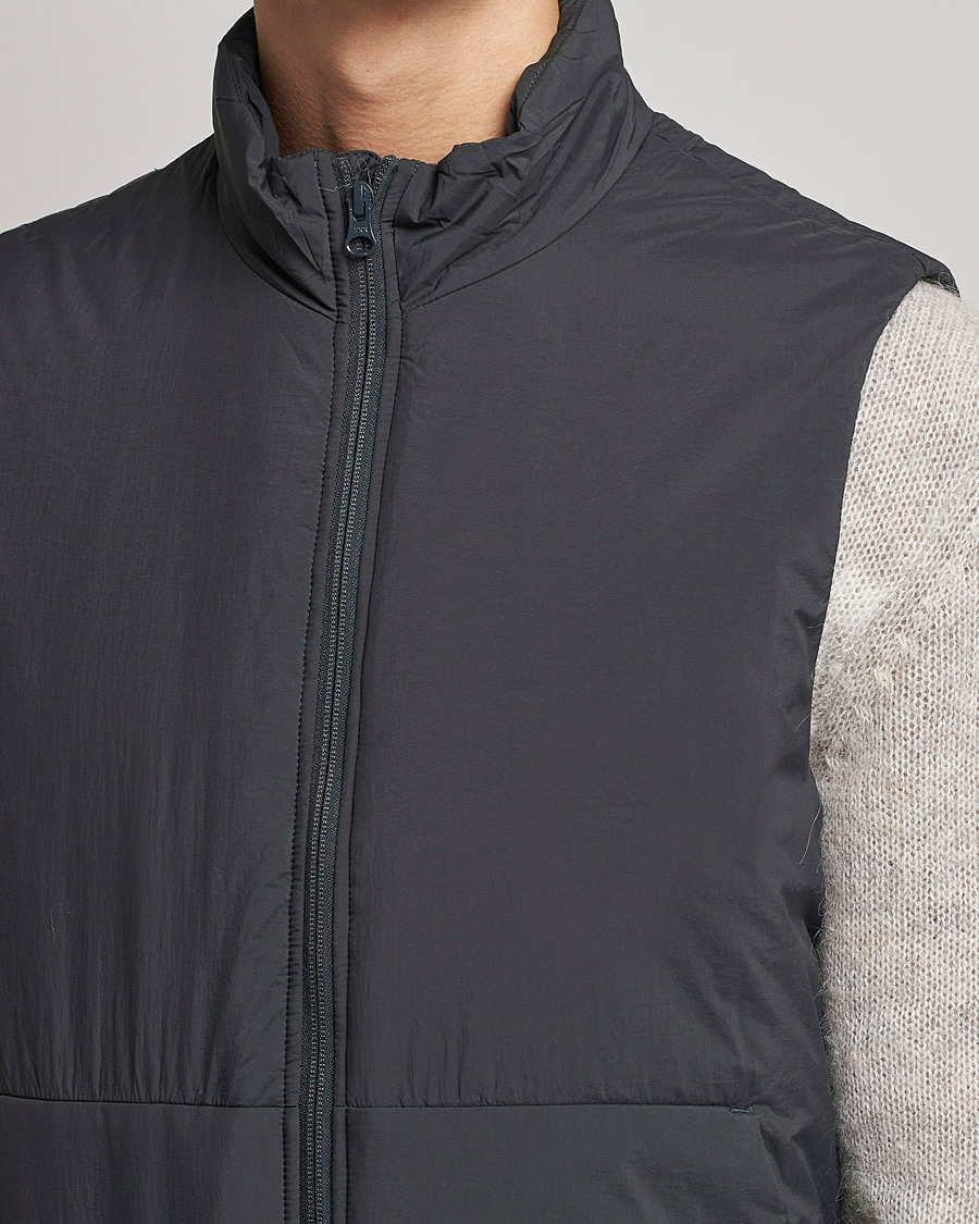 Men | Coats & Jackets | NN07 | Verve Primaloft Vest Dark Army