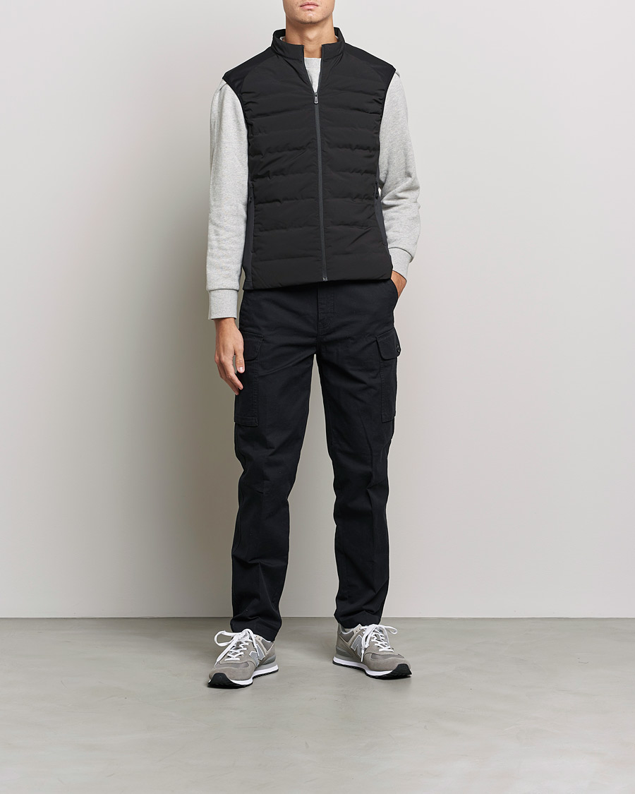 Men | Coats & Jackets | Sail Racing | Race Welded Light Vest Carbon