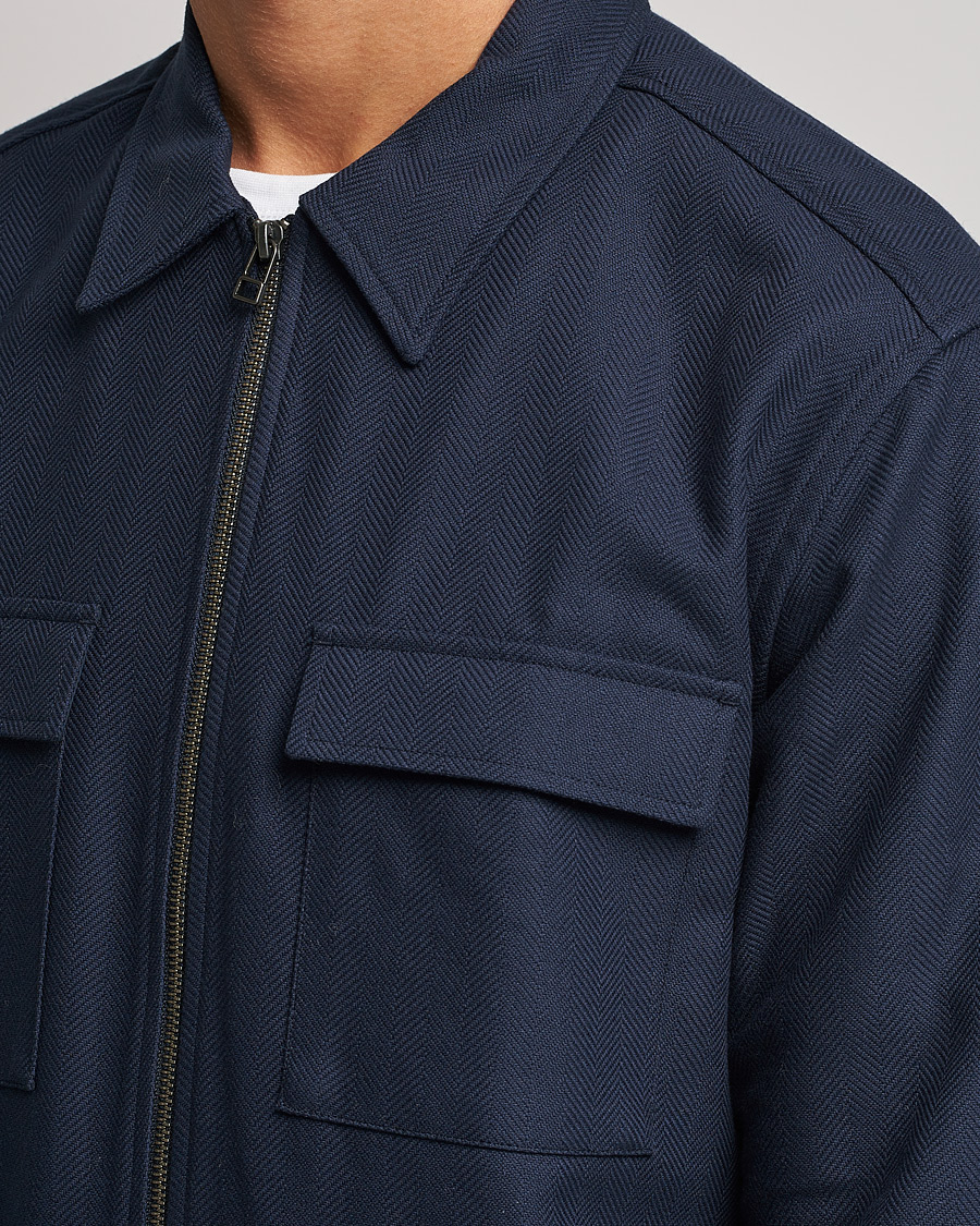 Men | Shirts | Tiger of Sweden | Noel P Herringbone Shirt Night Blue