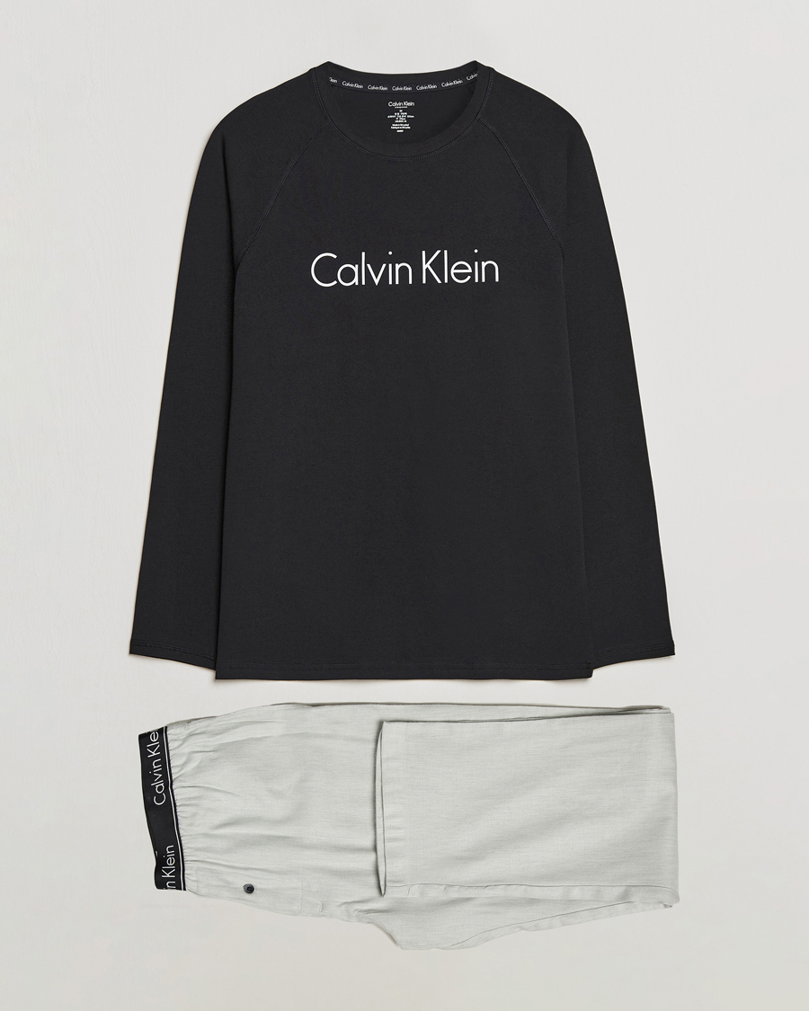 Men | Pyjamas & Robes | Calvin Klein | Logo Long Sleeve Pyjama Set Black/White