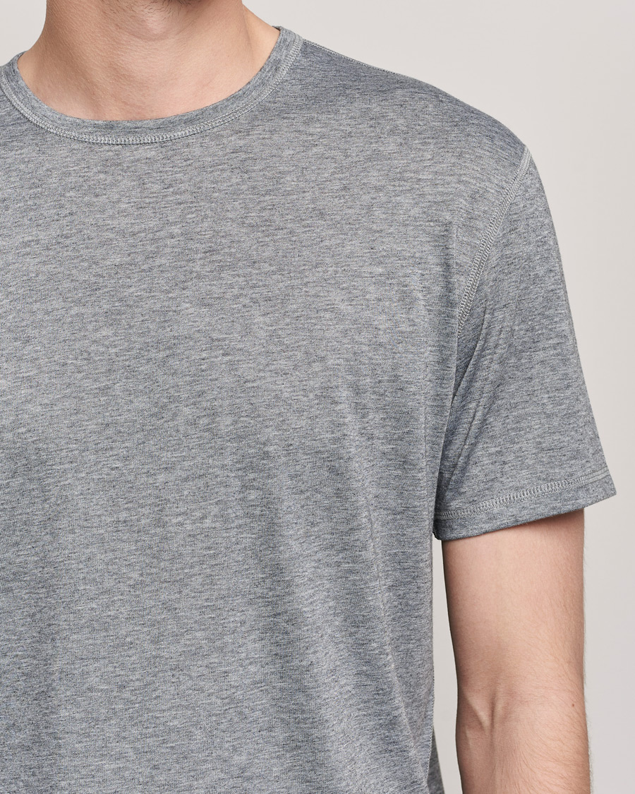 Men | T-Shirts | Sunspel | Active Tee Grey Melange