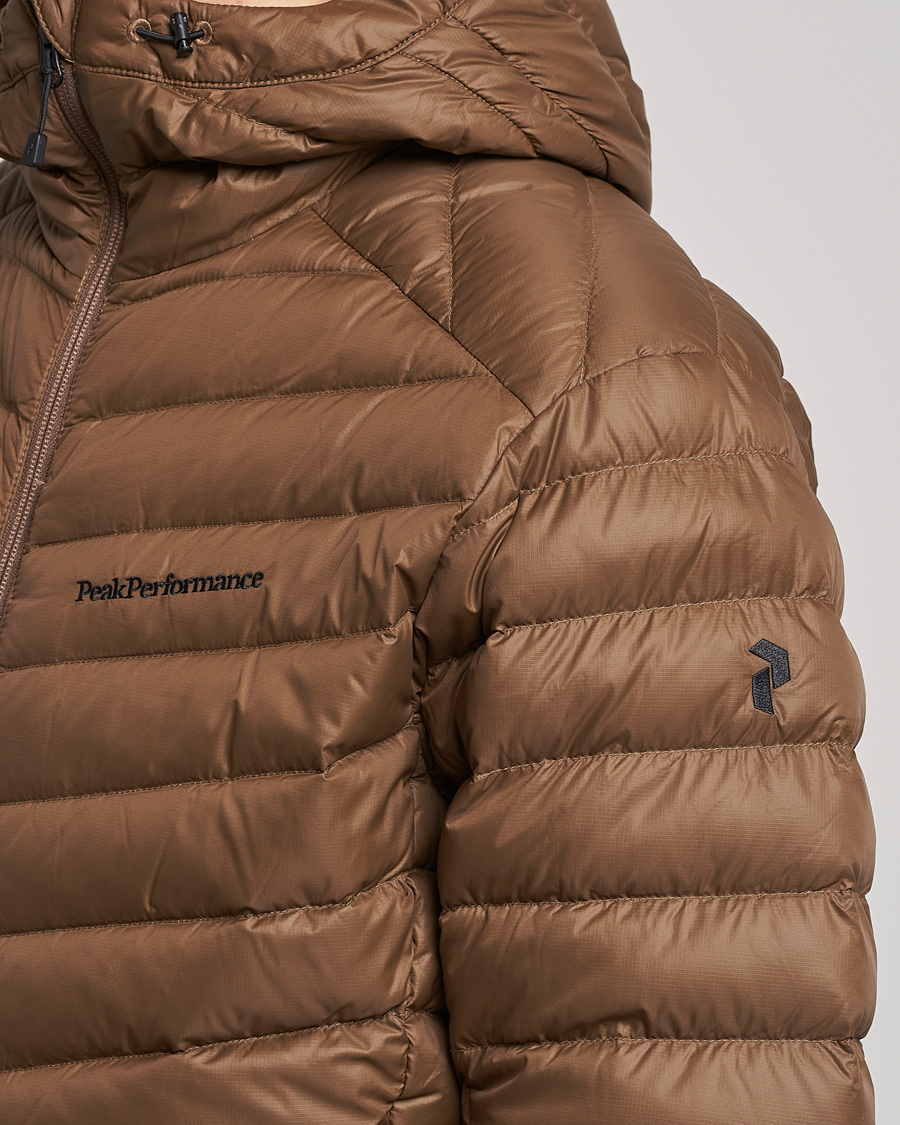 Men | Coats & Jackets | Peak Performance | Frost Liner Down Hooded Jacket Woody