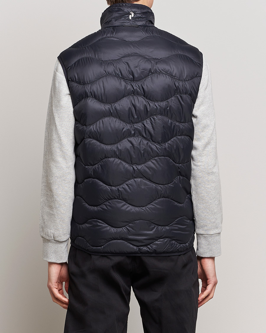 Men | Coats & Jackets | Peak Performance | Helium Down Vest Black