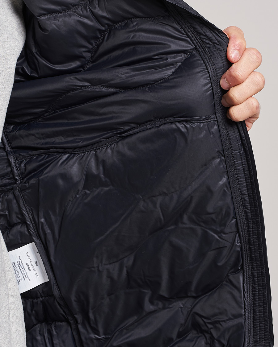 Men | Coats & Jackets | Peak Performance | Helium Down Vest Black