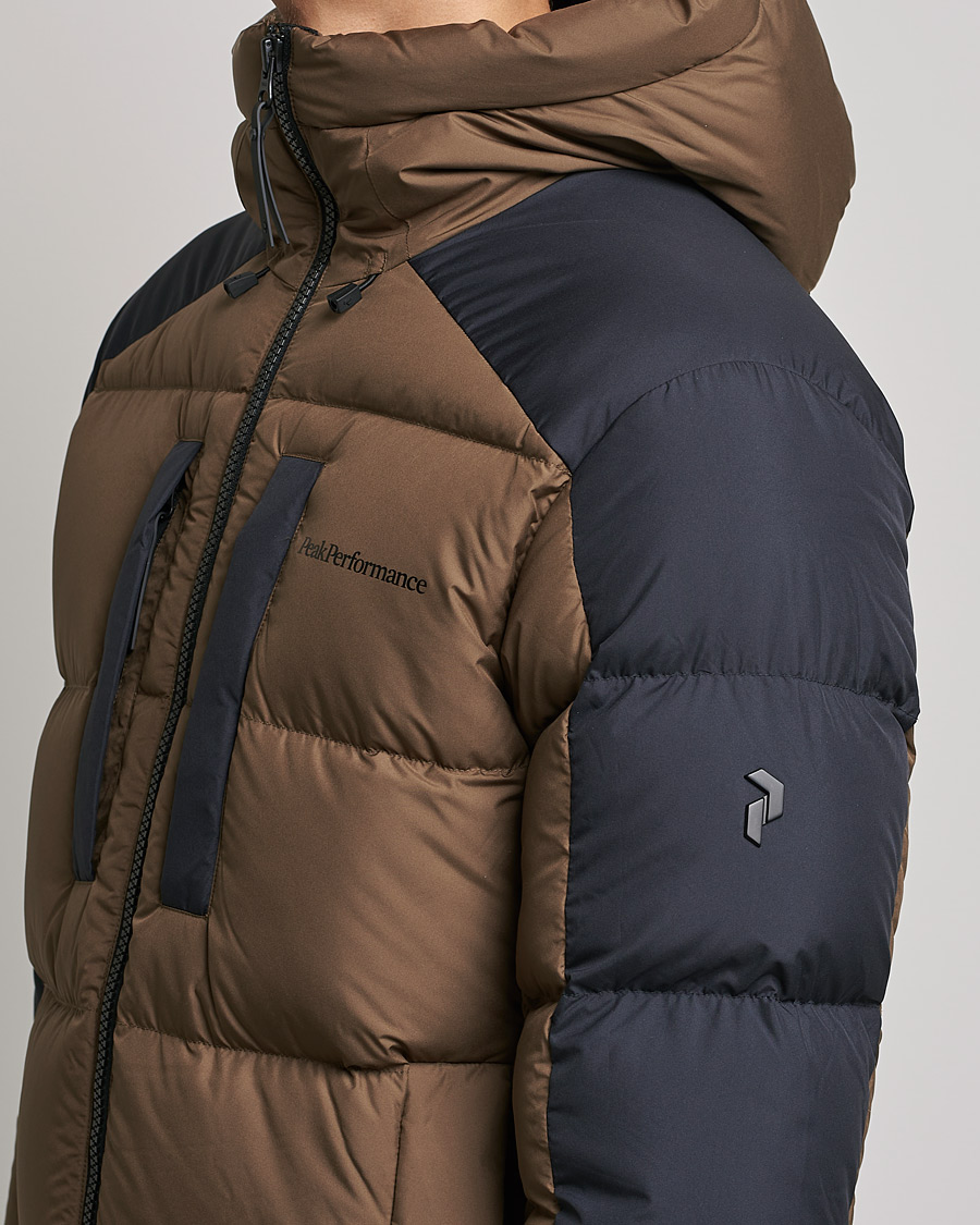 Men | Coats & Jackets | Peak Performance | Rivel Down Seasonal Hooded Jacket Woody Black